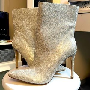 Silver white Boots Ankle Booties Brand New No Tags